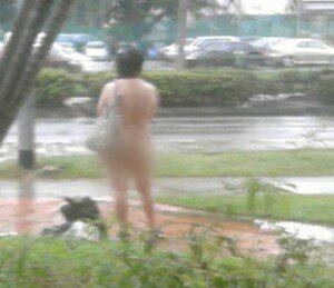 Naked woman take SBS bus Entertainment