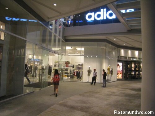 Paradigm_Mall_1