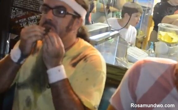 man eating cockroaches dies